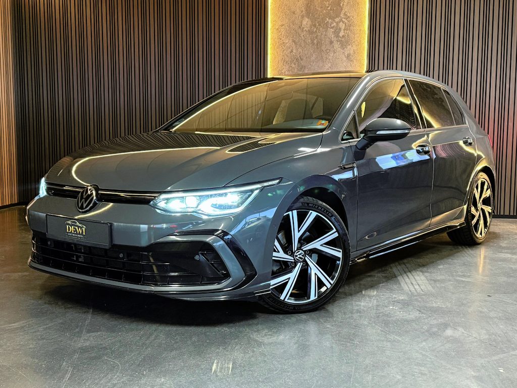 Volkswagen Golf 1.5 eTSI R-Line DSG Pano IQ Camera CarPlay BTW