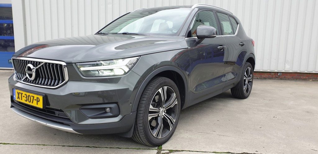 Volvo XC40 2.0 T4 INSCRIPTION