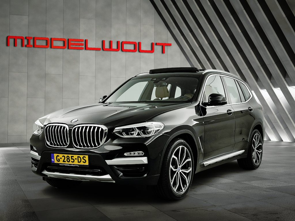 BMW X3 sDrive20i High Executive Pano-dak/20'LMV/Leder/M-Sport-Stoelen/Keyless
