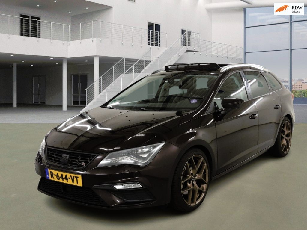 SEAT Leon ST 1.8 TSI FR Xcellence|180PK|AUT|PANO|ACC|STOELVERW|PDC|