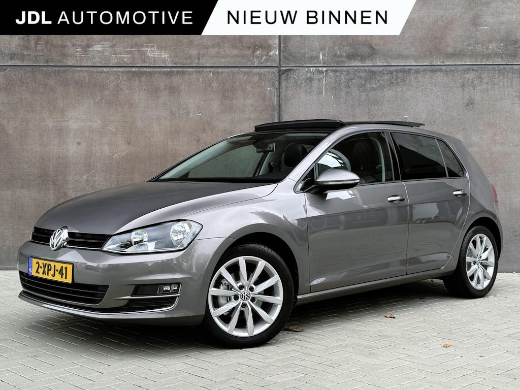 Volkswagen Golf 1.4 TSI Highline | DSG | 1ste eig. | Dealer onderhouden | Panoramadak | Camera | Navigatie |