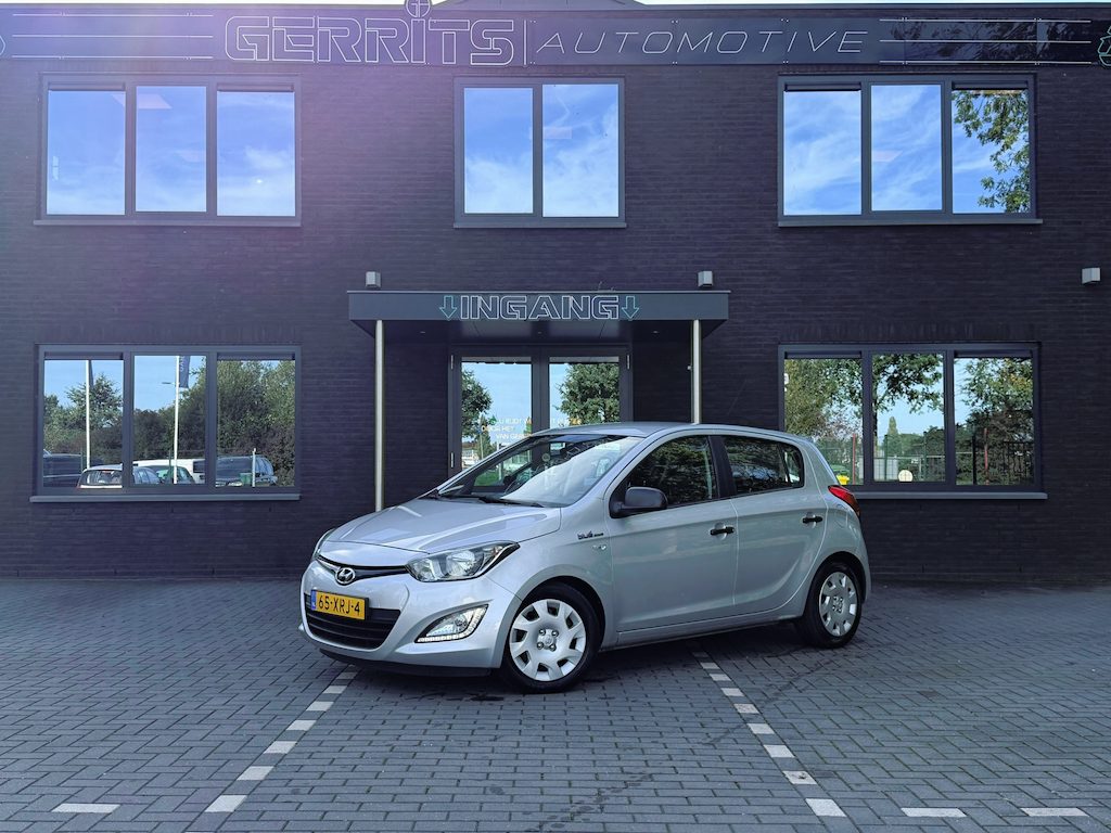Hyundai i20 1.2i Business Edition | Airco | Elek ramen | Led Dagrijverlichting | NAP |