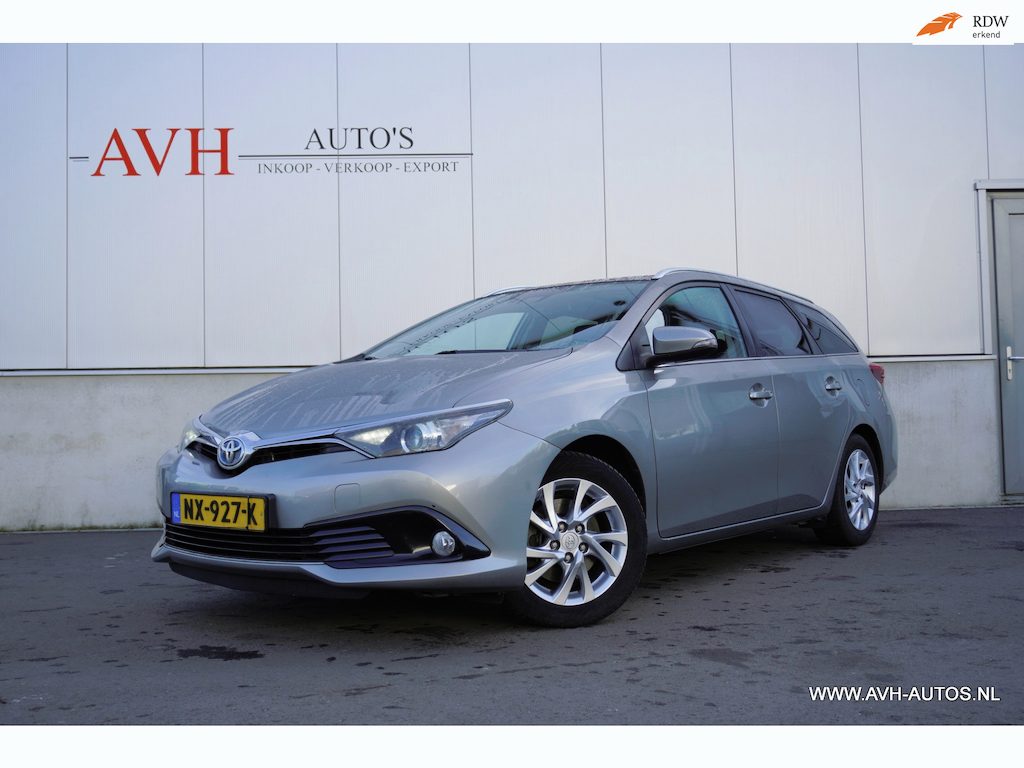 Toyota Auris Touring Sports 1.8 Hybrid Lease