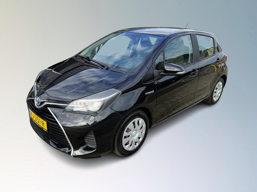 Toyota Yaris 1.5 HYBRID BUS. PLUS