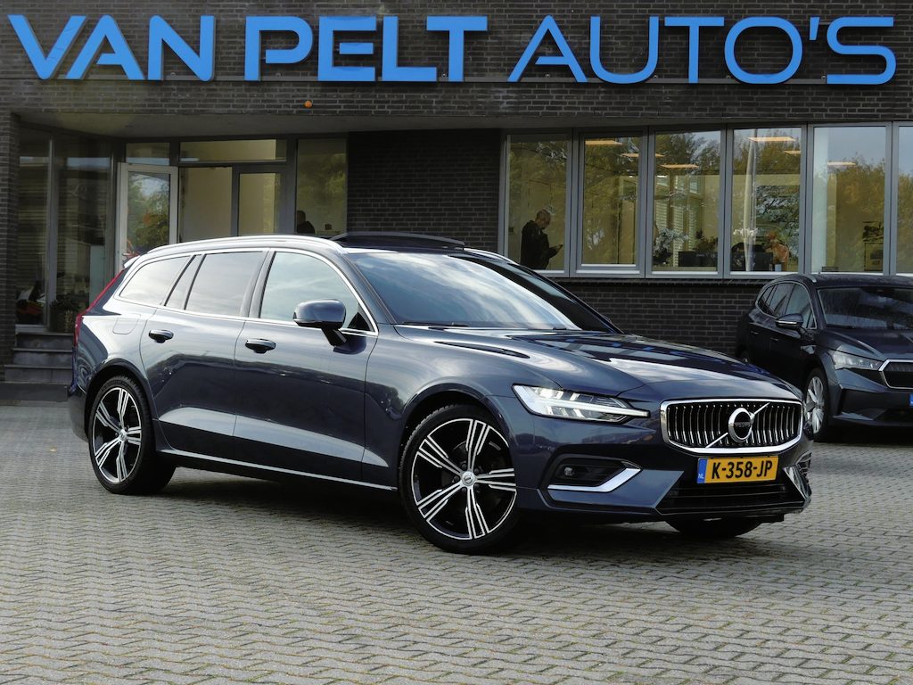Volvo V60 2.0 B3 R-Design Inscription / Pano / HarmanKardon