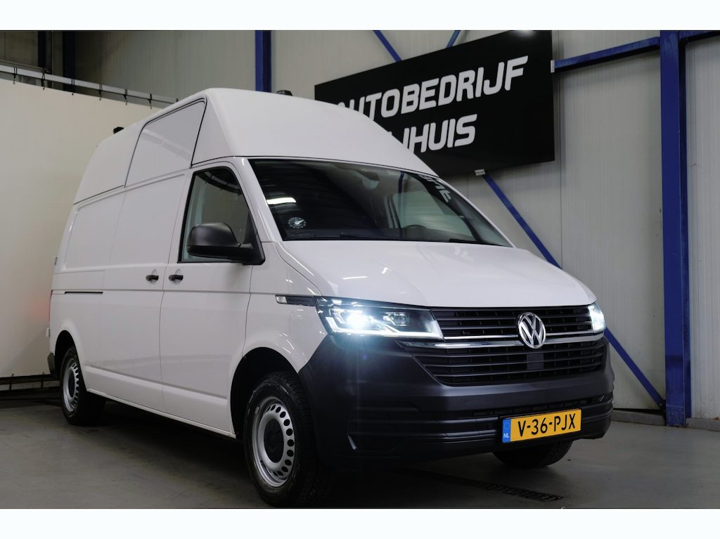 Volkswagen Transporter 2.0 TDI L2H2 30 - Airco, Cruise, PDC, Carplay, Inrichting, Imperiaal, Standkachel, Trekhaak.
