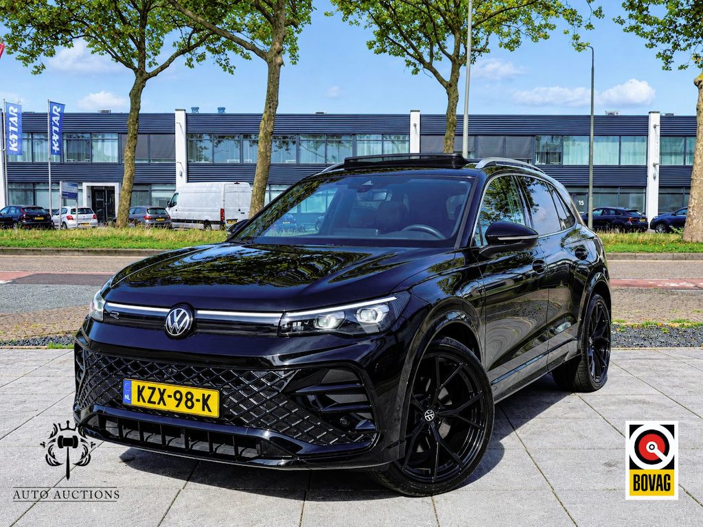 Volkswagen Tiguan 1.5 eHybrid R-Line Full Options | Panodak | 21" Inch | Leer | H&K | 360° | Black Style | Head-up | Memory | Stoel Ventilatie | Elektrische kofferklep | Garantie 2030 |