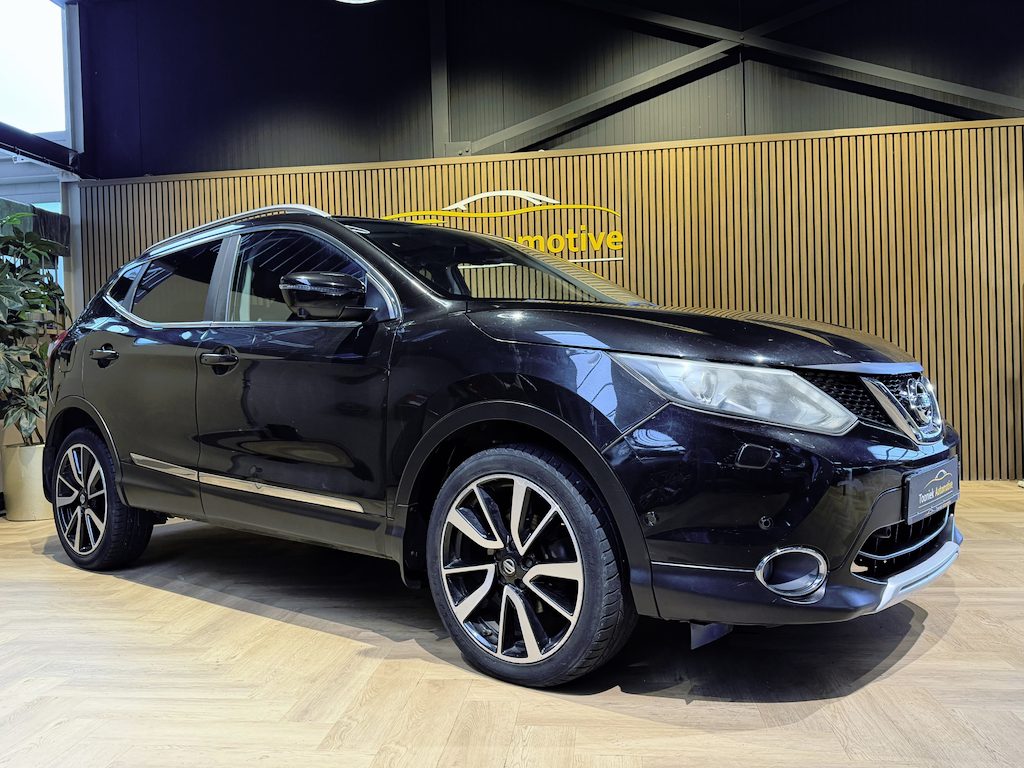 Nissan Qashqai 1.2 Tekna | PANORAMADAK | AUTOMAAT | RONDOM CAMERA | CLIMATE CONTROL | NAVIGATIE |