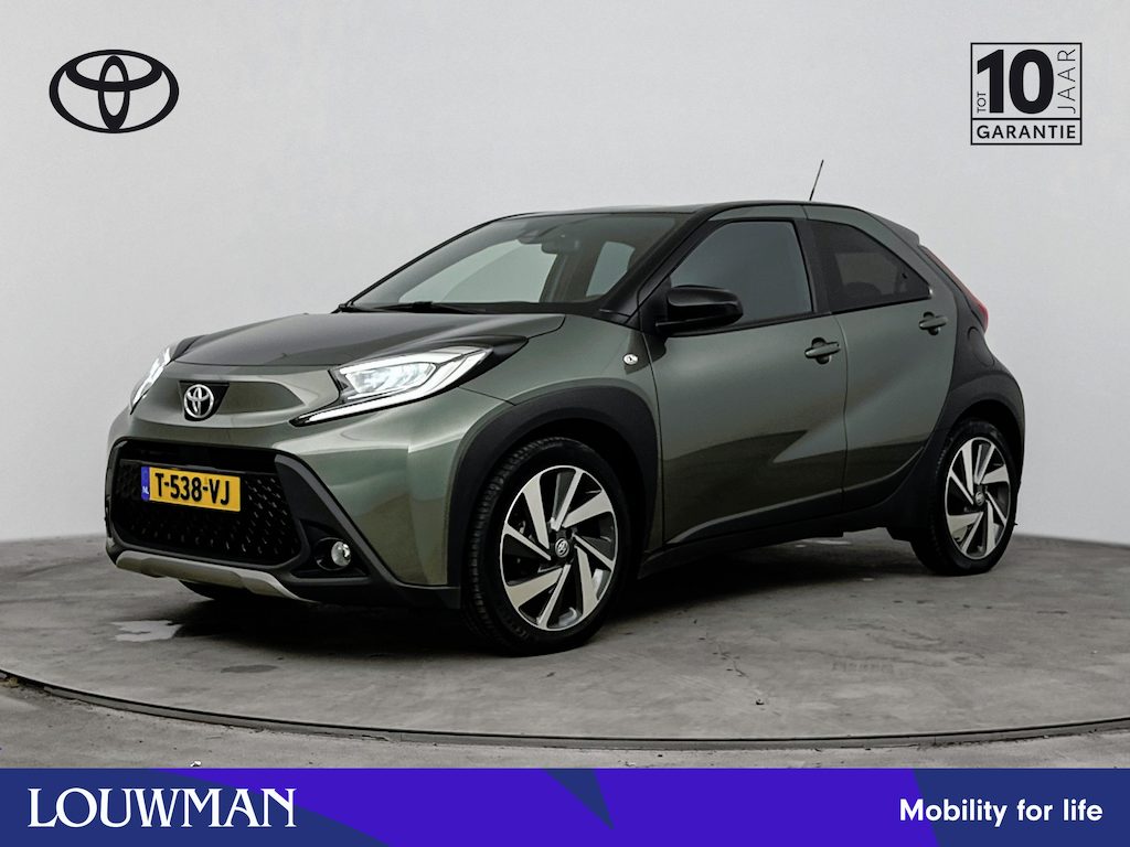 Toyota Aygo X 1.0 VVT-i MT Envy | 18'' LM-Velgen | JBL | Climate Control | Navi | Draadloze Telefoonlader |