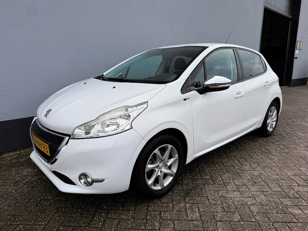 Peugeot 208 1.2 VTi Style 5-Deurs - Airco - Cruise - Navi - LMV