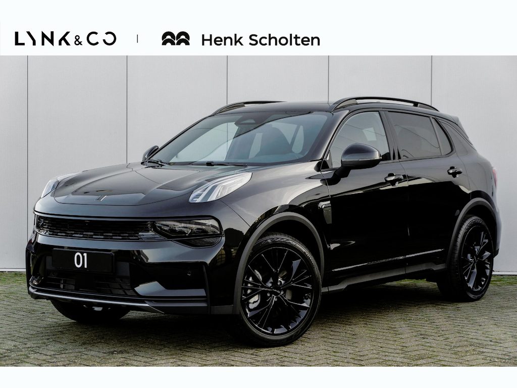 Lynk & Co 01 276PK More | 360 Graden Camera | Harman Kardon | Panoramadak | Elektrisch bedienbare voorstoel met geheugen | Keyless Entry | Getint glas | Adaptieve Cruise Control | Dodehoekassistent | Sfeerverlichting | Stuurwielverwarming | Stoelverwarming