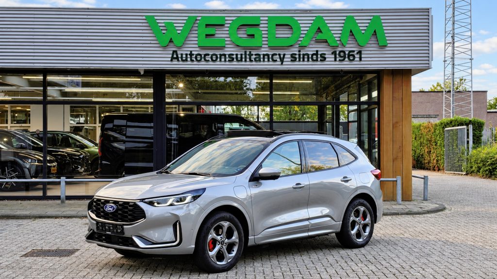 Ford Kuga 2.5 PHEV ST-LINE X 243pk / Trekhaak+Panorama+Winter+Techno
