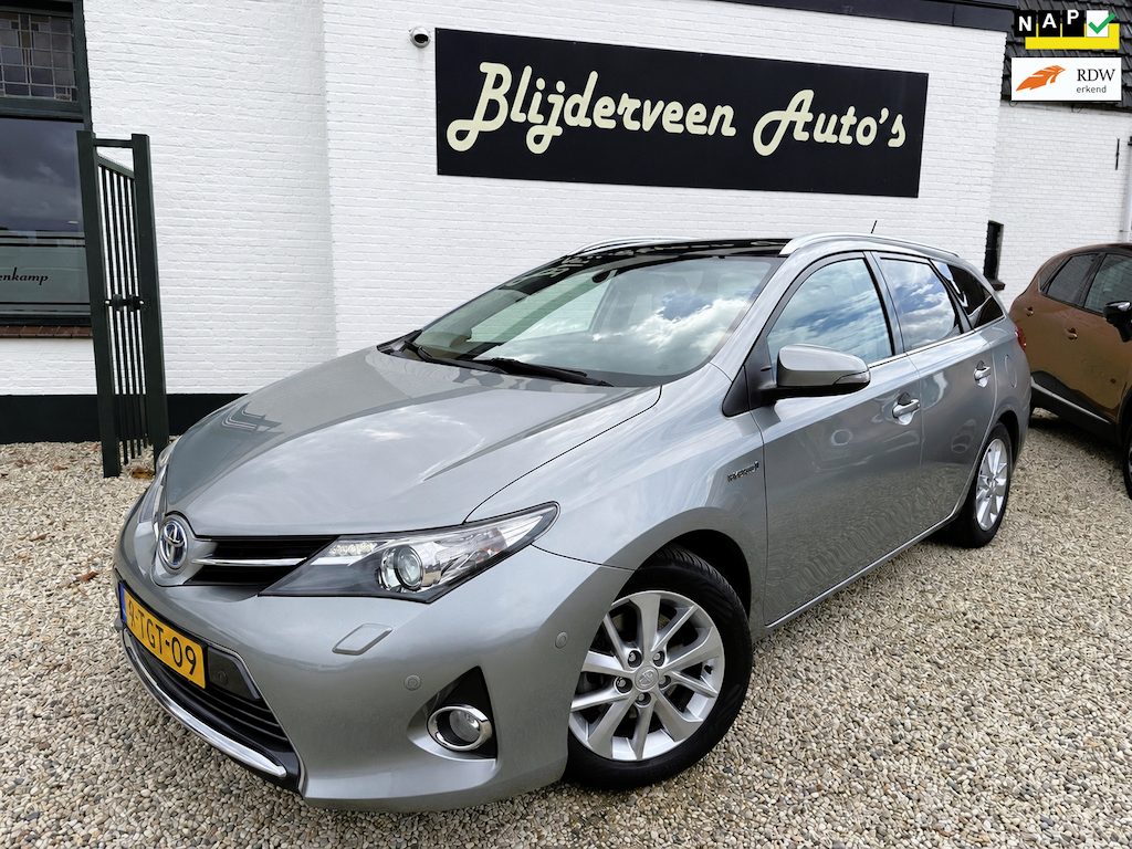 Toyota Auris Touring Sports 1.8 Hybrid Lease+ Pano | Camera | Navi | PDC | Dealer Onderhouden