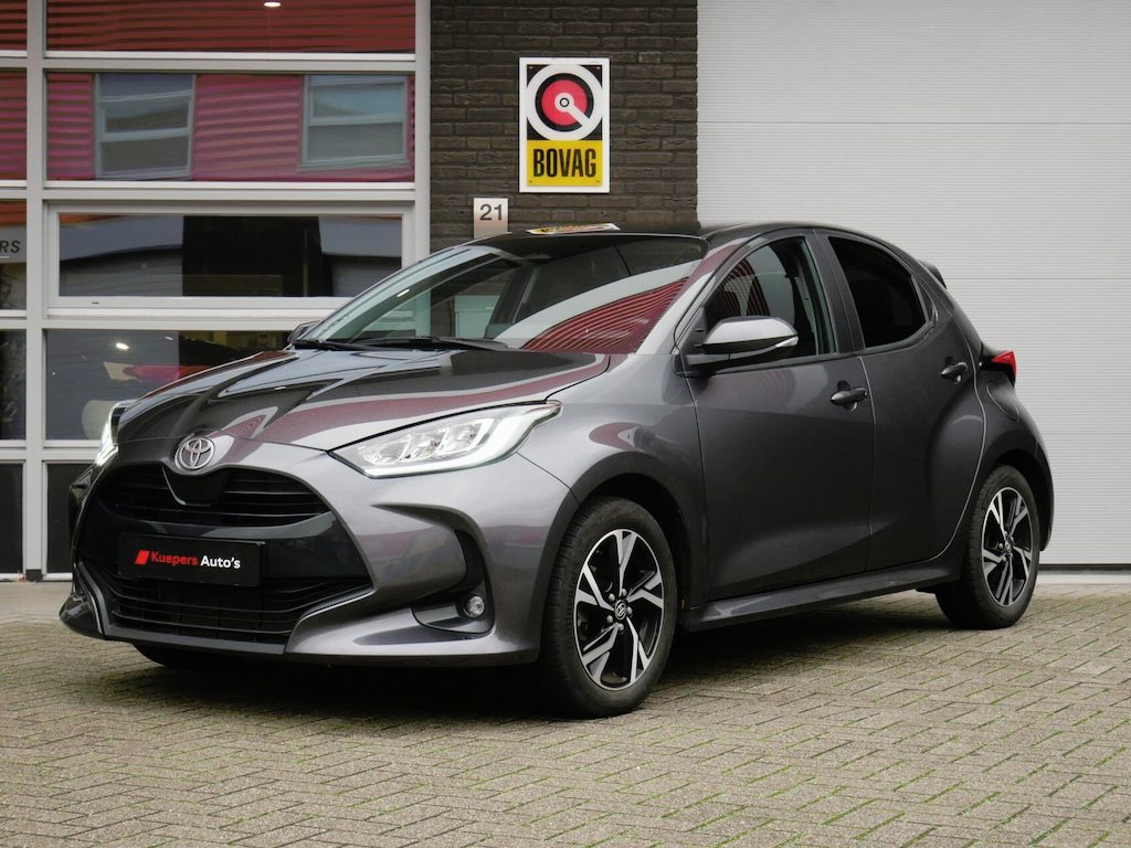 Toyota Yaris 1.5 Hybrid Dynamic Dealer onderhouden| ACC