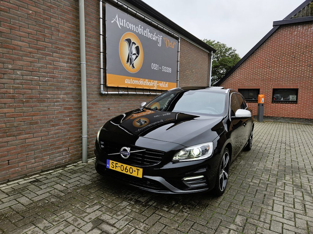 Volvo V60 2.0 T4 Business Sport