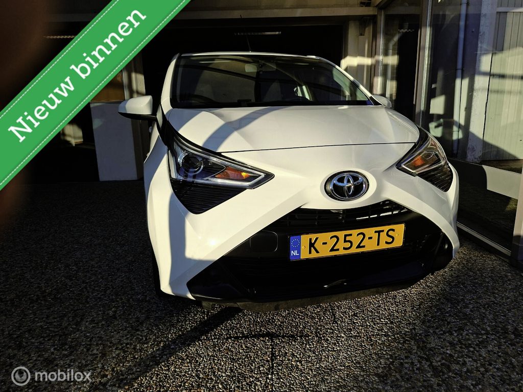 Toyota Aygo 1.0 VVT-i x-play