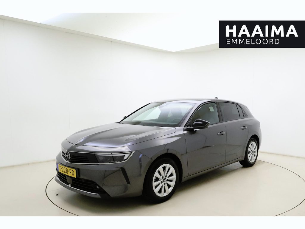 Opel Astra 1.2 Level 2 | Navigatie | Camera | Climate control | Extra getint glas | Lichtmetalen velgen | Parkeersensoren