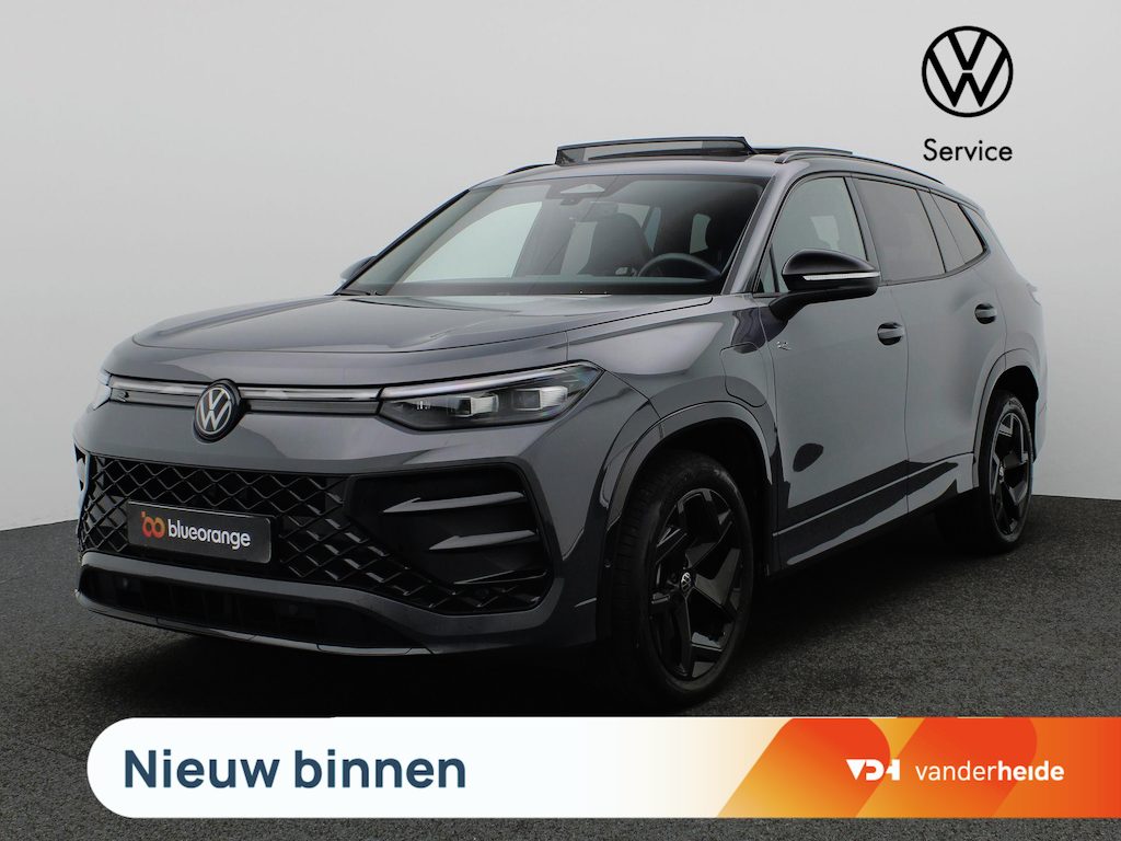 Volkswagen Tayron 1.5 eHybrid R-Line Edition 272PK DSG Panoramadak, Trekhaak, Black Style, Achteruitrijcamera, Navi via Apple Carplay/Android Auto, 20" LM Velgen, Stoel-stuurverwarming, Elektr. Achterklep