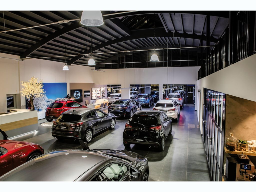 Mazda 2 Skyactiv-G 90 5MT Intro Edition *Trekhaak* *Dealeronderhouden* *All-in prijs*