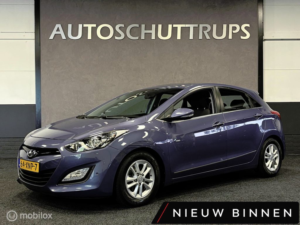 Hyundai i30 1.6 GDI i-Vision CARPLAY / CLIMA / CRUISE / PDC / LMV /