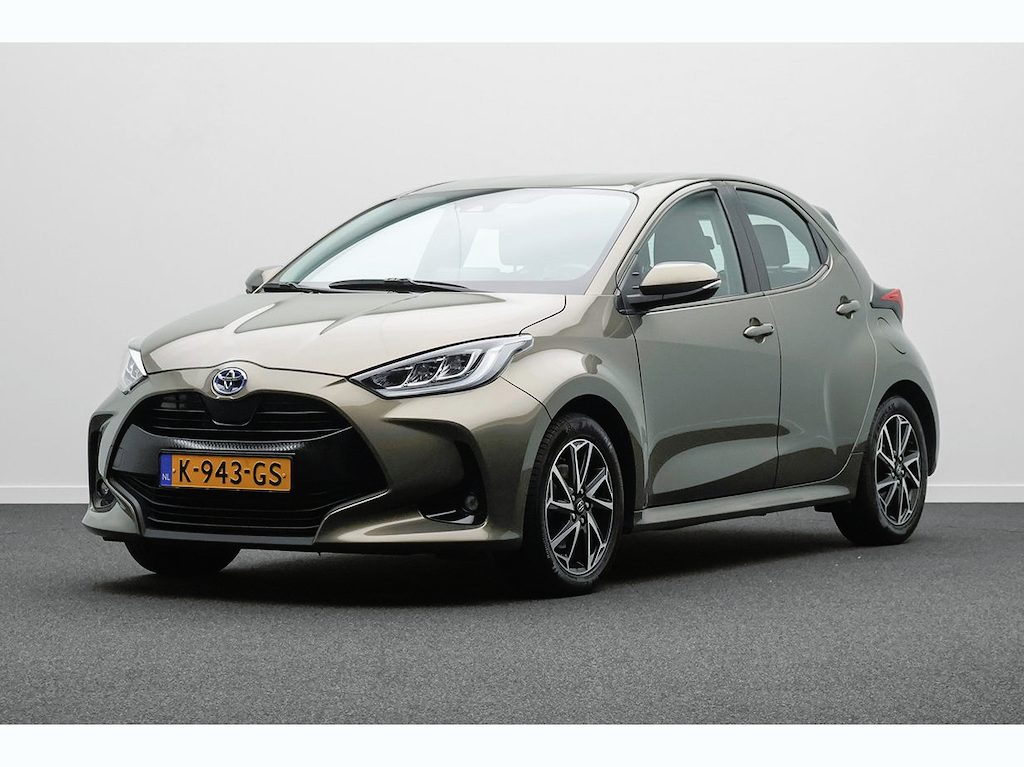 Toyota Yaris 1.5 Hybrid First Edition | Navigatie | Trekhaak |