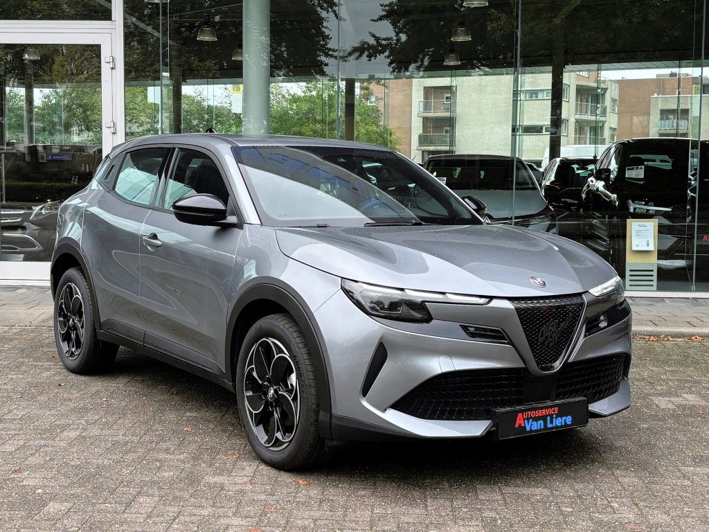 Alfa Romeo Junior 54 kWh 156pk Elettrica Led | Carplay|Adapt Cruise| Rijklaarprijs incl garantie