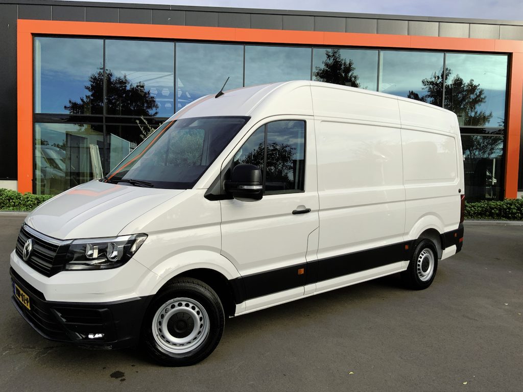 Volkswagen Crafter 35 2.0 TDI L3H2 Automaat Airco Cruise Camera Opstap 3 Zits Navi Euro 6 Schade aan Dorpel L