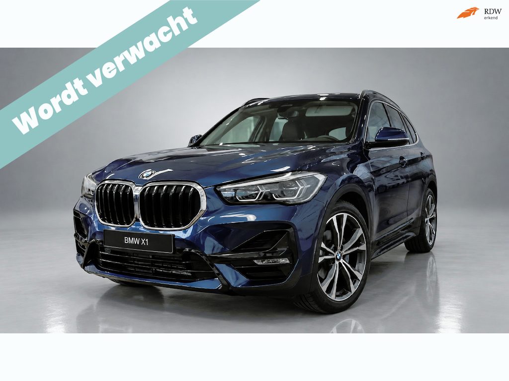 BMW X1 XDrive25e High Executive Sportine|Automaat|Plugin|Navi|Adaptive Led|Panodak|Camera|Sportstoelen|Driving assistant |Trekhaak