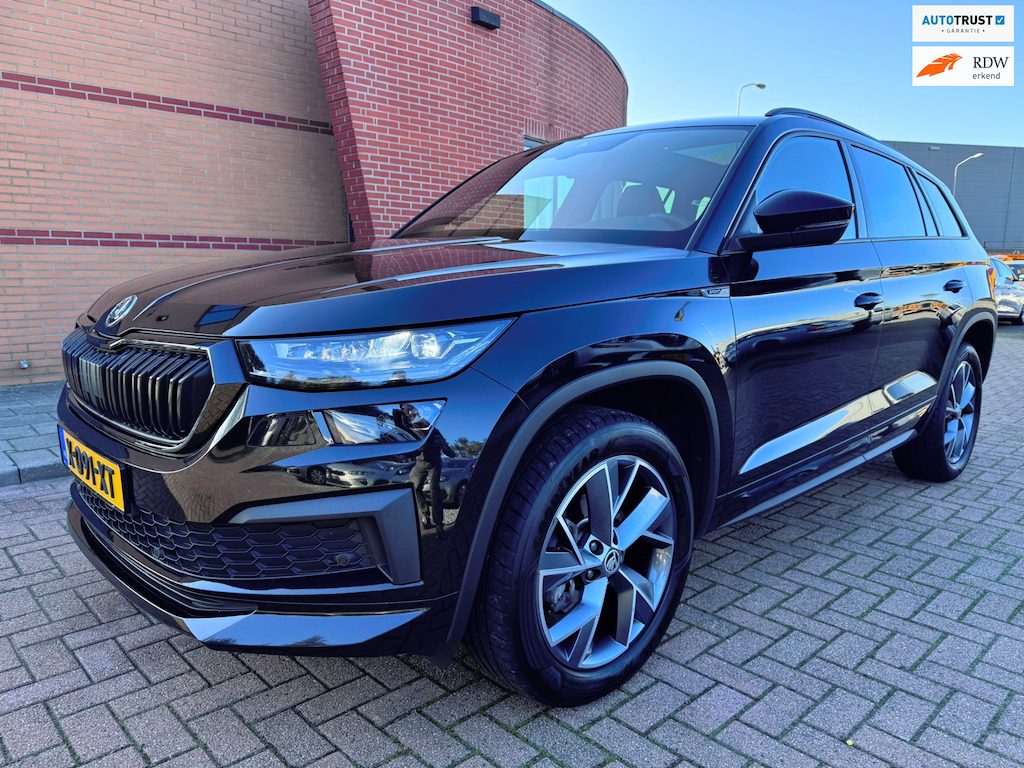 Skoda Kodiaq 1.5 TSI Business Edition Plus 7p. Sportline, Pano, Trekhaak, Leder/Alcantara