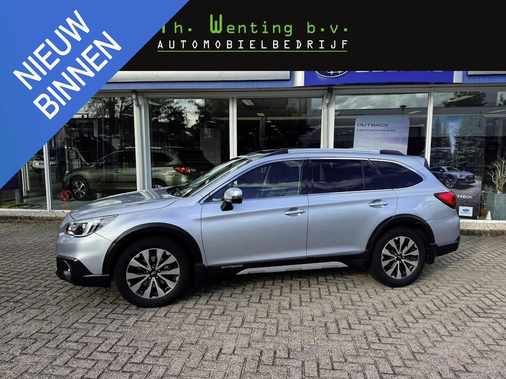Subaru Outback 2.5i Premium | Trekhaak afneembaar | Navigatie | schuif/kanteldak | Lederen bekleding | Stoelen met geheugen | 2000 kg trekgewicht |