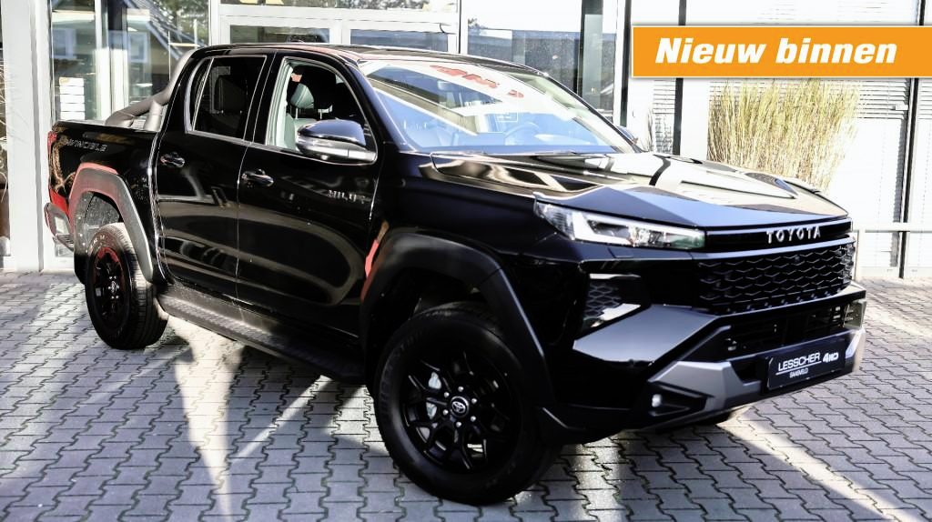 Toyota Hilux 2.8 D-4D DUBBEL CABIN 48V HYBRIDE INVINCIBLE A/T 4WD 5 ZITS VAN