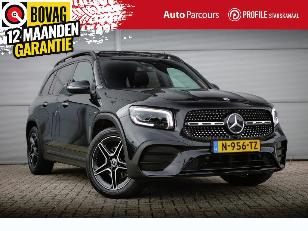Mercedes-Benz GLB 180 Bns Solut. AMG | Pano | Sfeerverlichting | Carplay | Android Auto |