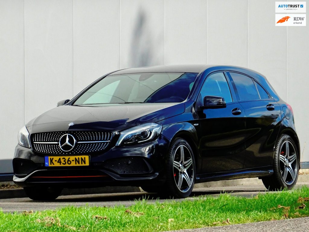 Mercedes-Benz A-klasse 250 AMG/// Sport Prestige | Alcantara | Carbon | UNIEK! |