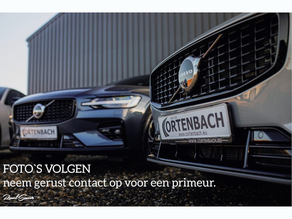 Volvo XC90 2.0 T8 Recharge AWD Ultimate Dark Long Range | Luchtvering | Zwenkbare trekhaak | Panoramadak | Stoelmassage + verkoeling | 22'' Wielen |