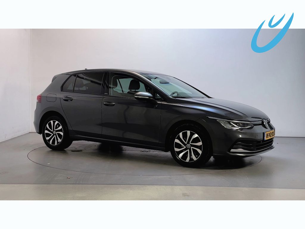 Volkswagen Golf 1.5 TSI 150pk Sfeerverlichting Stoelverwarming Parkeersensoren Navigatie