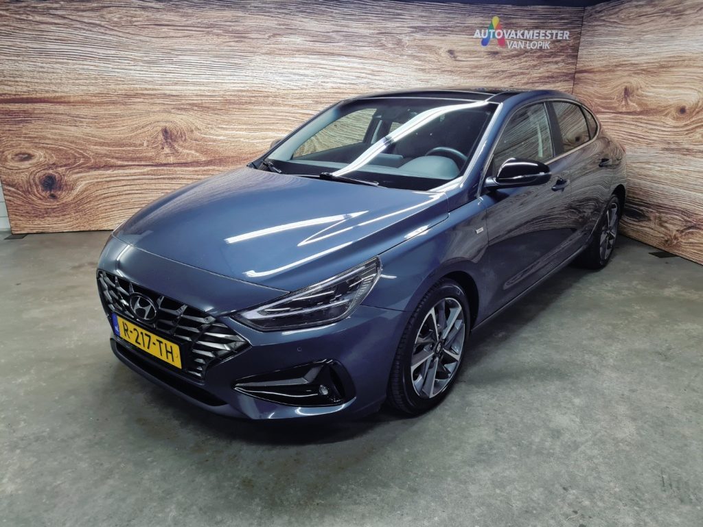 Hyundai i30 1.5 T-GDI 48V 160pk Aut Premium Sky Full Options All-in prijs + 12 mnd garantie!