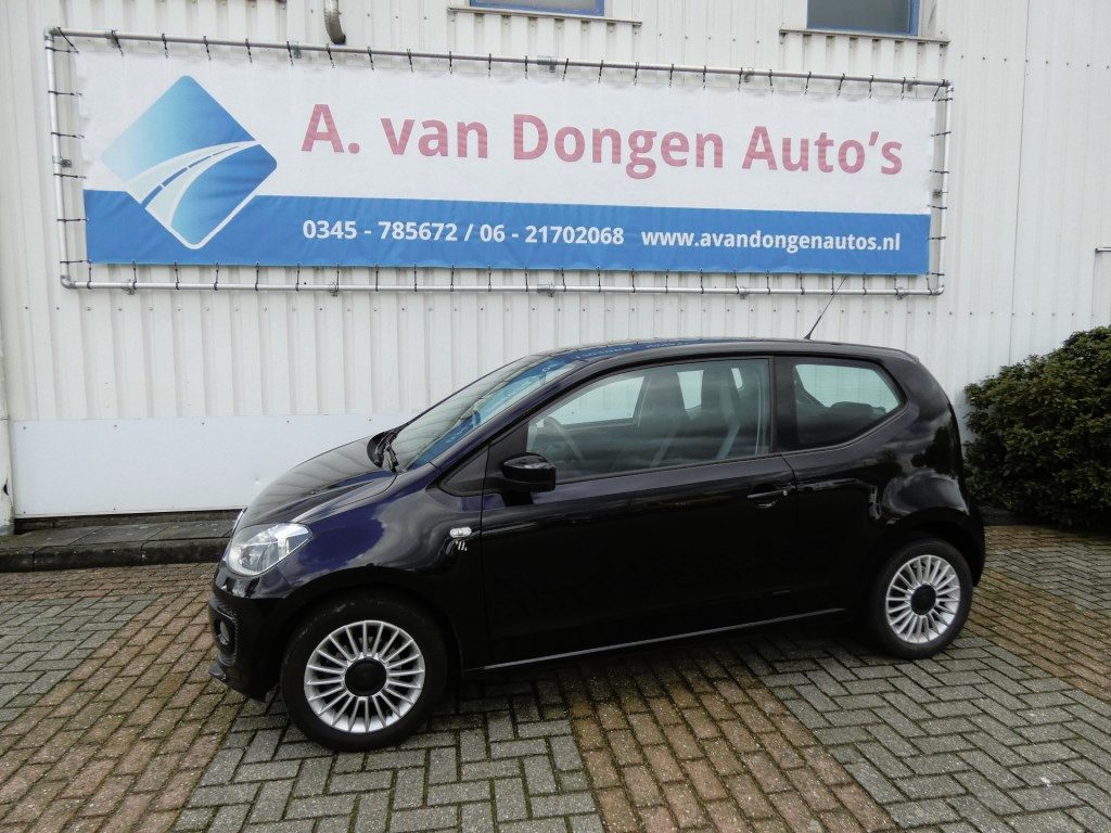 Volkswagen Up! 1.0 HIGH UP! 75PK,Airco,Navi,Cruise,PDC,Bltooth