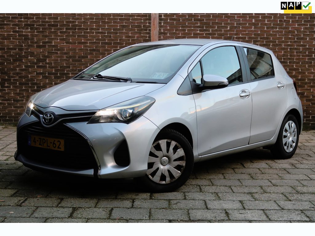 Toyota Yaris 1.3 VVT-i Aspiration *Rijklaarprijs *Airco *NAP