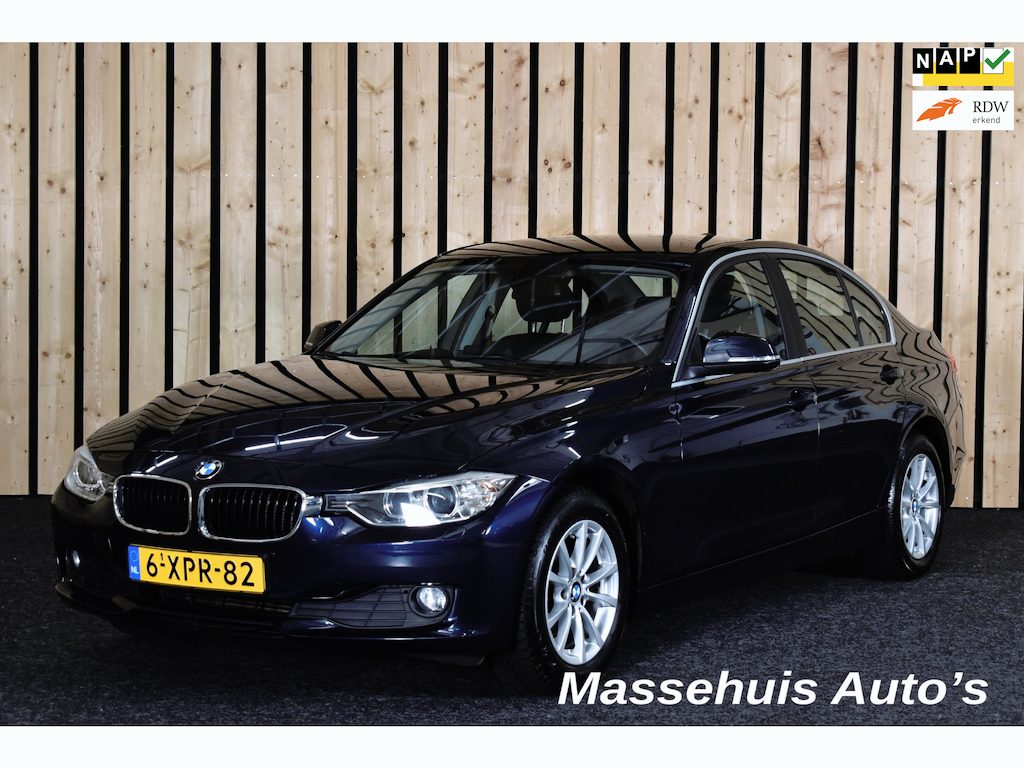 BMW 3-Serie 316i Executive Trekhaak Automaat NL-auto Climate Bi-xenon PDC Cruise + Nwe APK