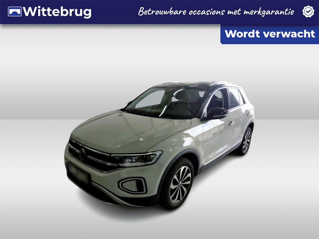 Volkswagen T-Roc 1.5 TSI 150pk DSG Style / Virtual Cockpit Pro / Navigatie / Zwartdak / Achteruitrijcamera / Stuur+Stoelverwarming / 17''LMV