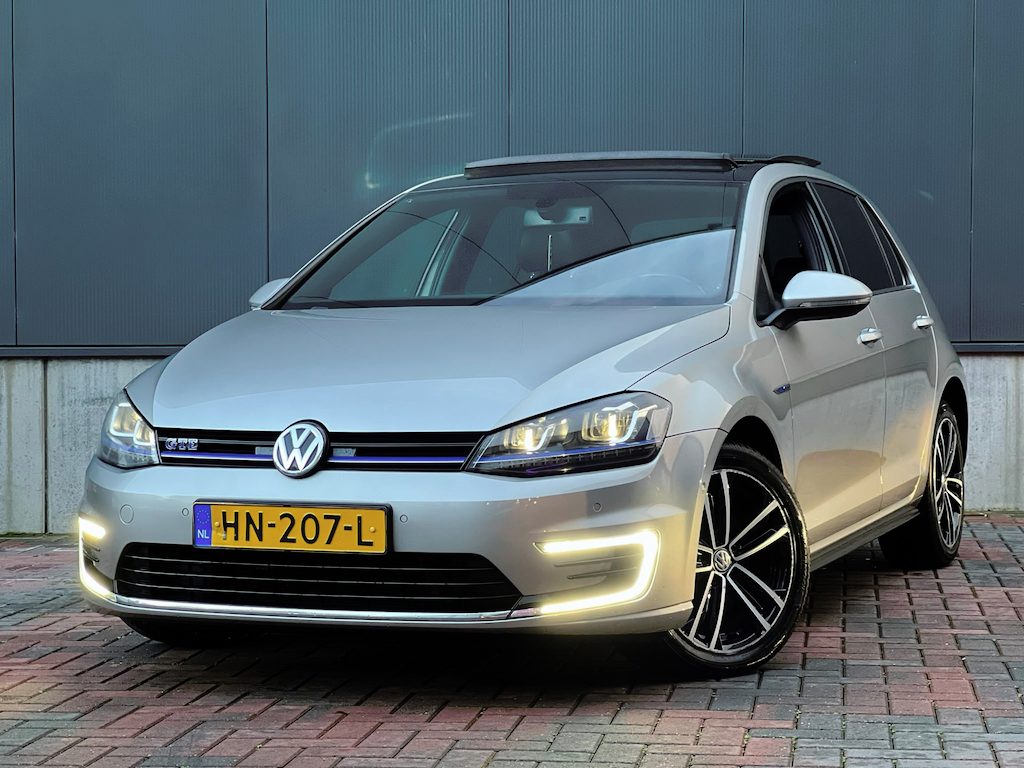 Volkswagen Golf 1.4 TSI GTE * Navi * Pano * Cruise * Led * Goed Onderhouden *