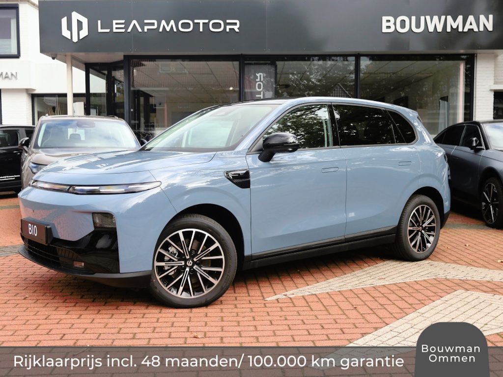 Leapmotor B10 EV ProMax 67,1 kWh 218PK Design NIEUW, Rijklaarprijs | Panoramadak | Adaptieve Cruise Control | Navigatie | 360 Camera