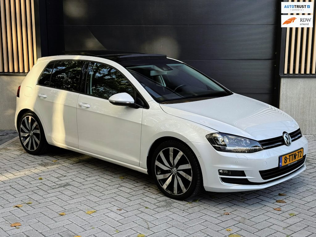 Volkswagen Golf 1.4 TSI ACT Highline Pano, Xenon, Camera, Bomvol!