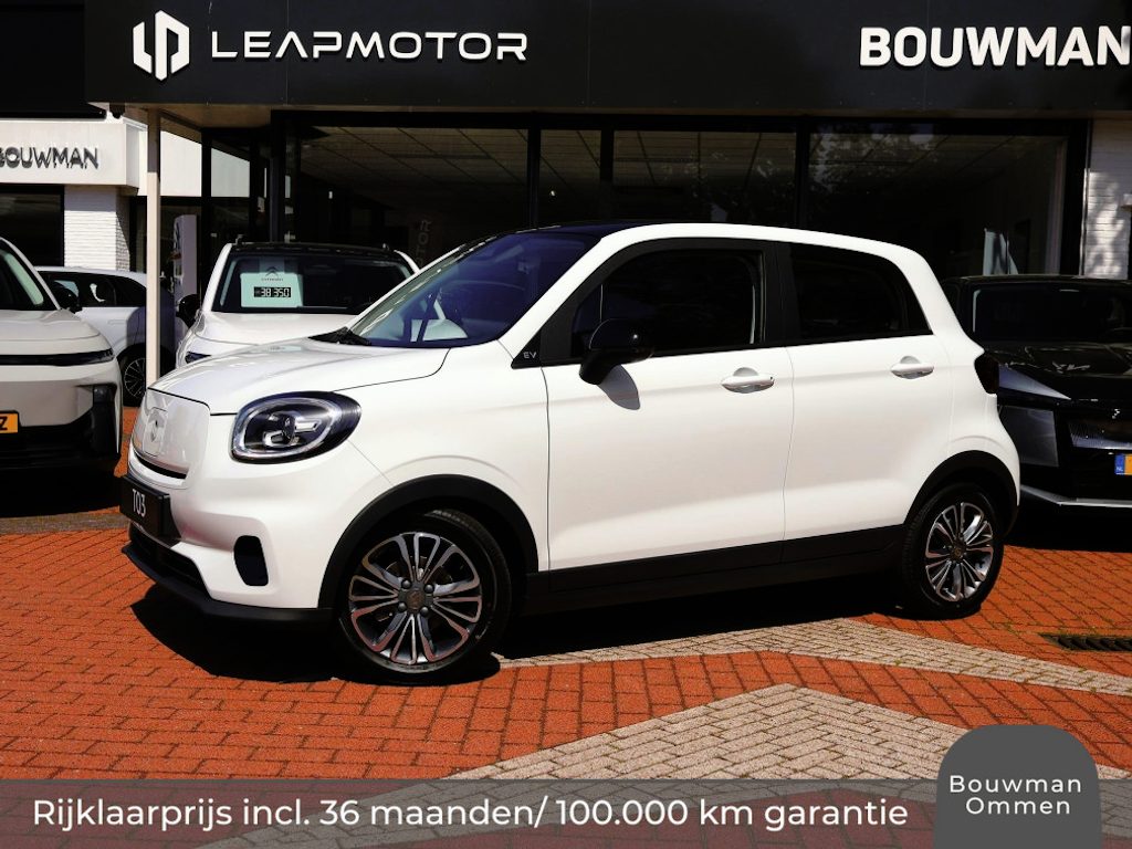Leapmotor T03 EV 37,3kWh 95PK 5drs. Design NIEUW, Rijklaarprijs | Navigatie | Panoramadak | Camera