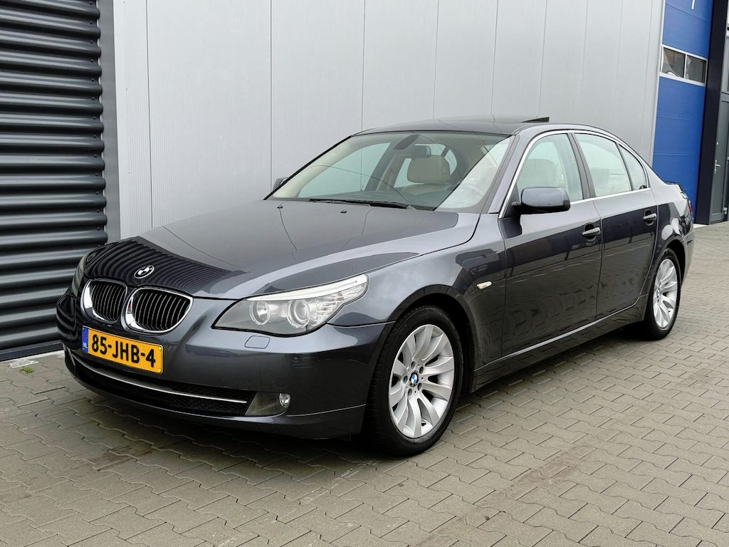 BMW 5-Serie 525i LCI - Schuifdak - Leer - Xenon - Navi - NAP
