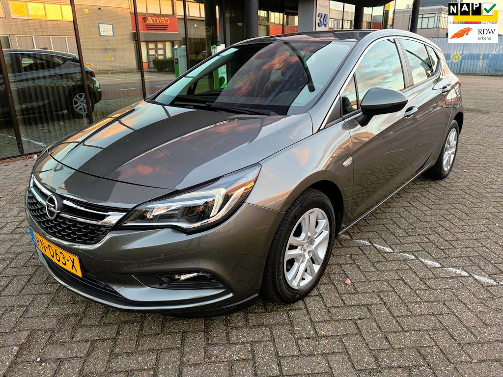 Opel Astra 1.0 Online Edition / Automaat / Apple Carplay / Trekhaak / LED