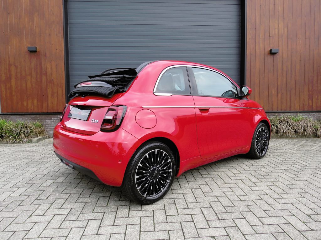 Fiat 500e La Prima cabrio 42 kWh *Carplay *Luxe uitv *Leder