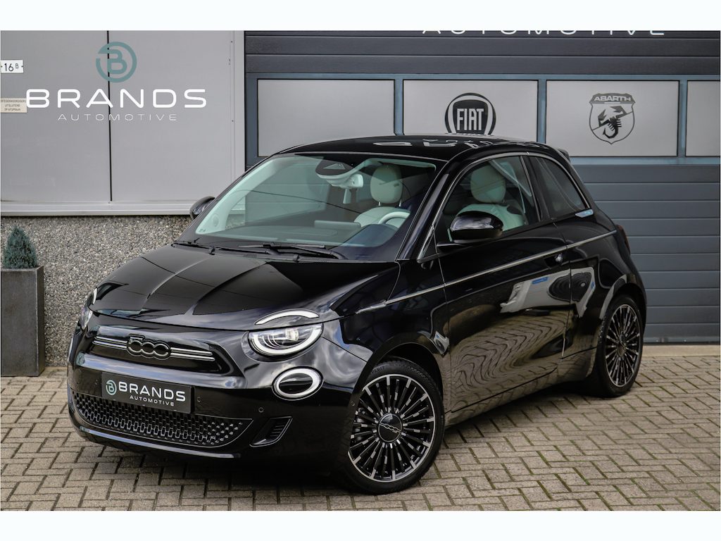 Fiat 500e La Prima 42 kWh 1e eig Vol opties 118pk Garantie
