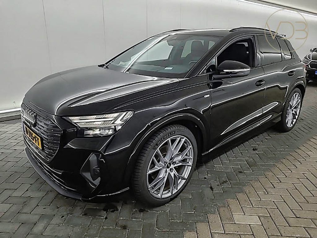 Audi Q4 e-tron 35 SOH 93% S-Line Competition PANO CAMERA
