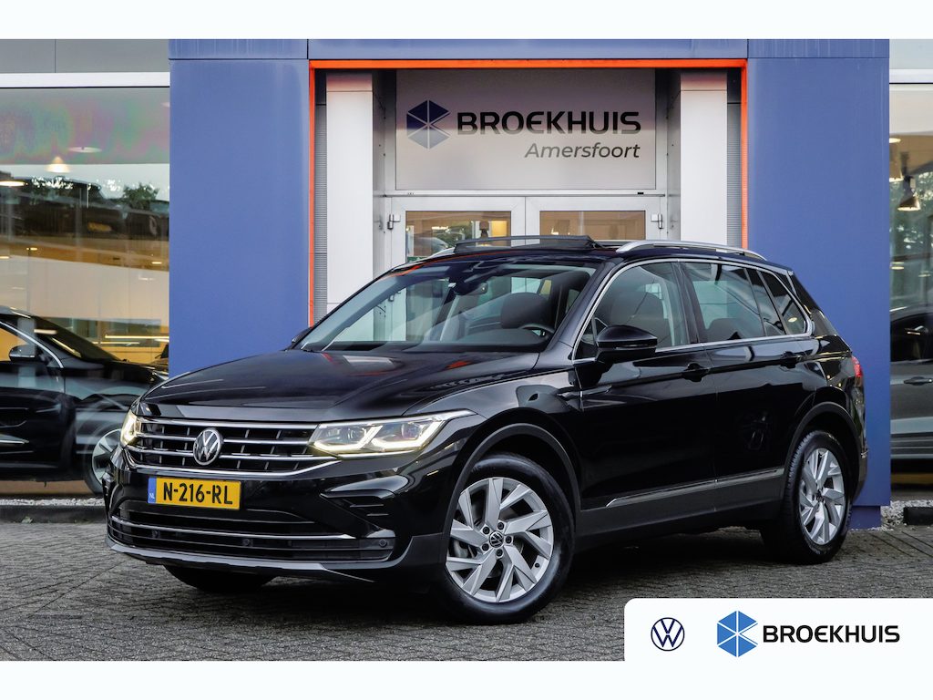 Volkswagen Tiguan 1.5 TSI Elegance | Trekhaak | Panodak | Cruise adaptief | Camera | Stoel+stuur verwarming | Matrix led | Elektrisch bedienbare achterklep | Achteruitrijcamera | Cruise control adaptief met Stop&Go | Elektrisch bedienbare achterklep met sensorsturing
